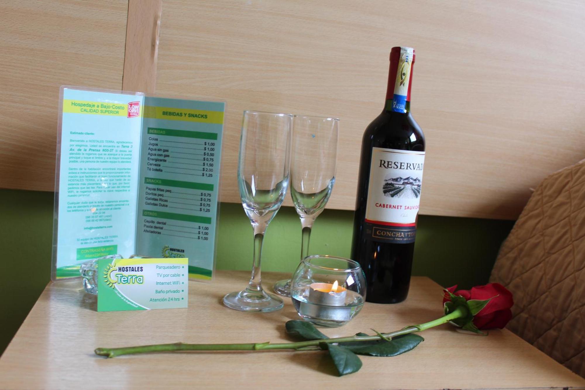 Hostal Terra 2 - El Condado Quito Eksteriør billede